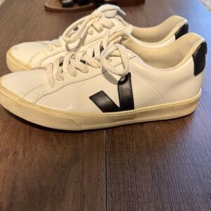 Veja White Sneakers with Black V Logo Size 6.5!  Great Condition